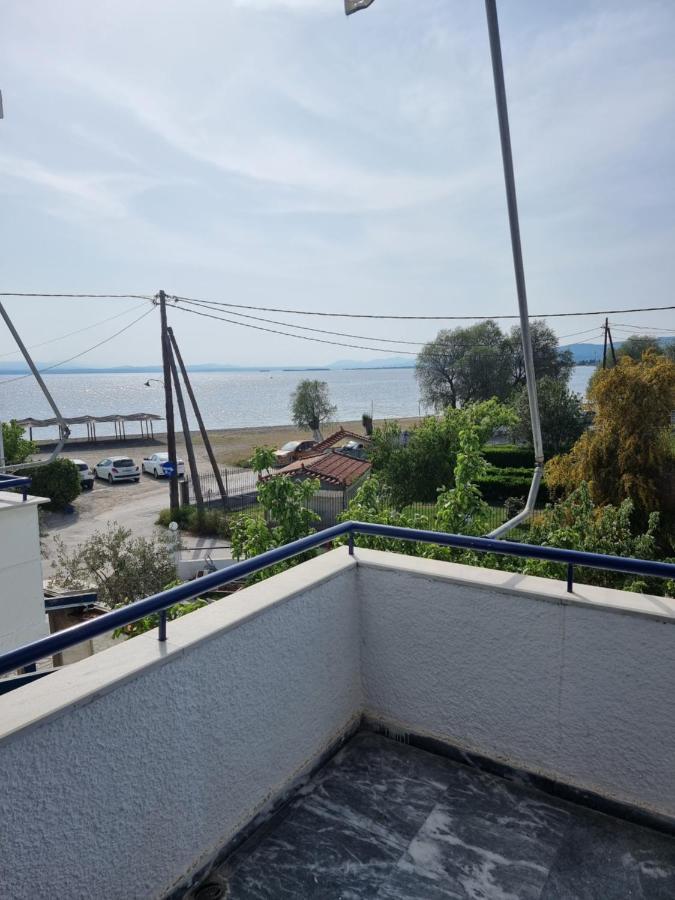 Aparthotel To Kyma Amarynthos Esterno foto