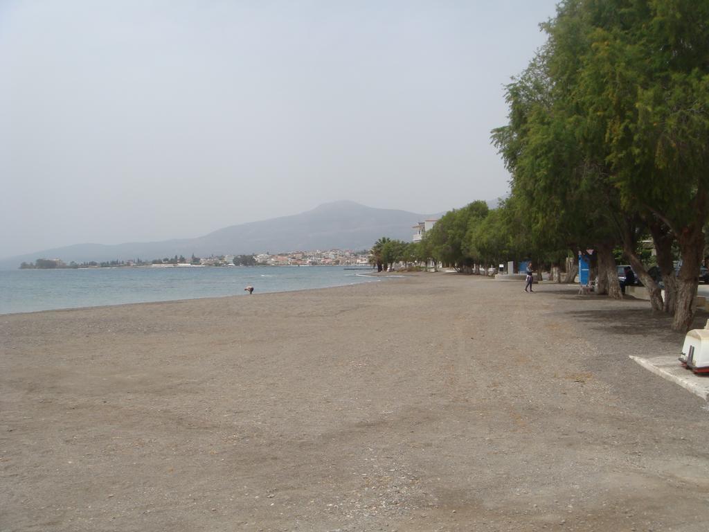 Aparthotel To Kyma Amarynthos Esterno foto